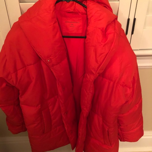 Red jacket - Picture 2 of 2